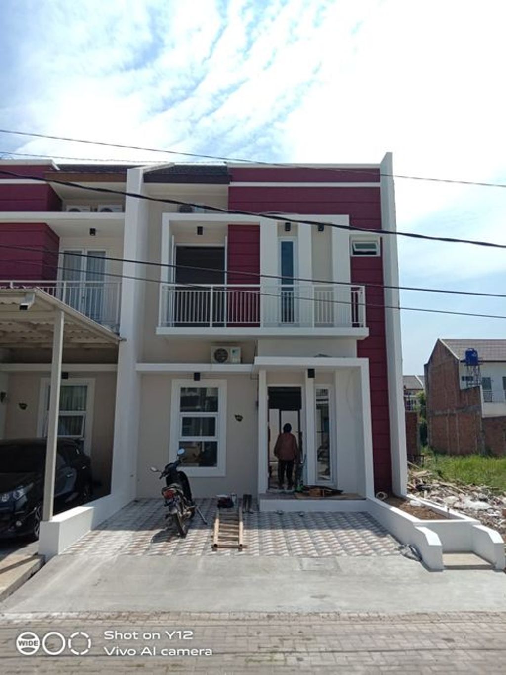 foto tampak rumah tipe T88/102B perumahan TAMAN KOPO KATAPANG