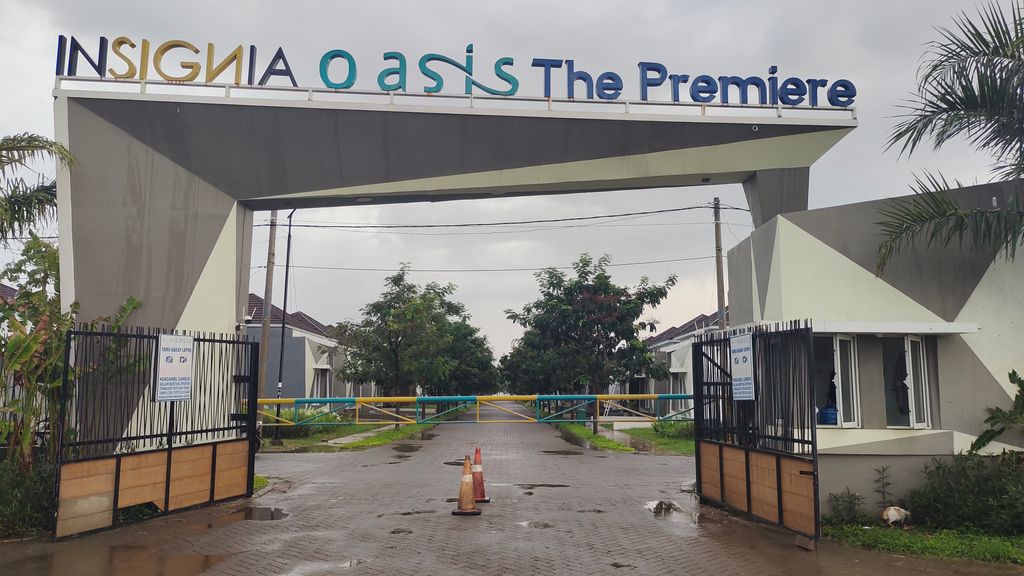 foto gerbang perumahan INSIGNIA OASIS