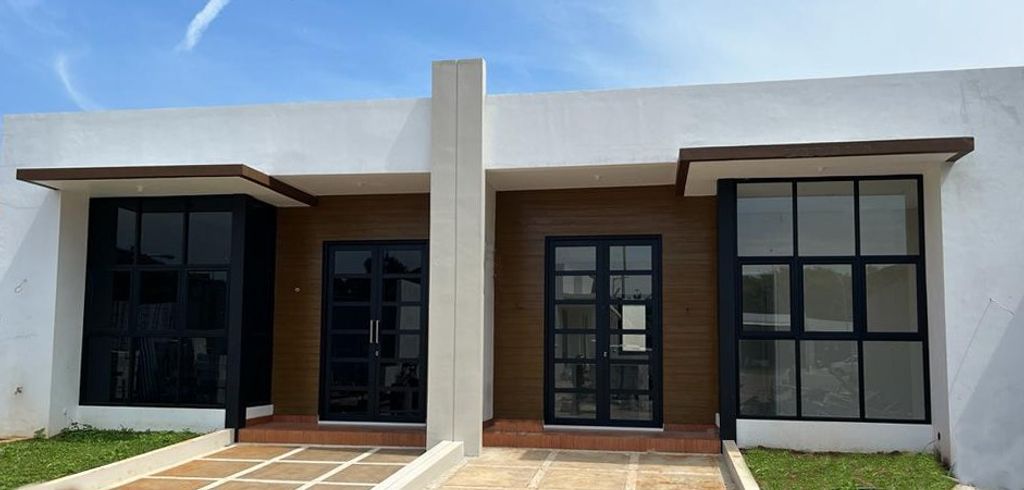 foto tampak rumah tipe NICE perumahan RAFFLES HILLS DEPOK