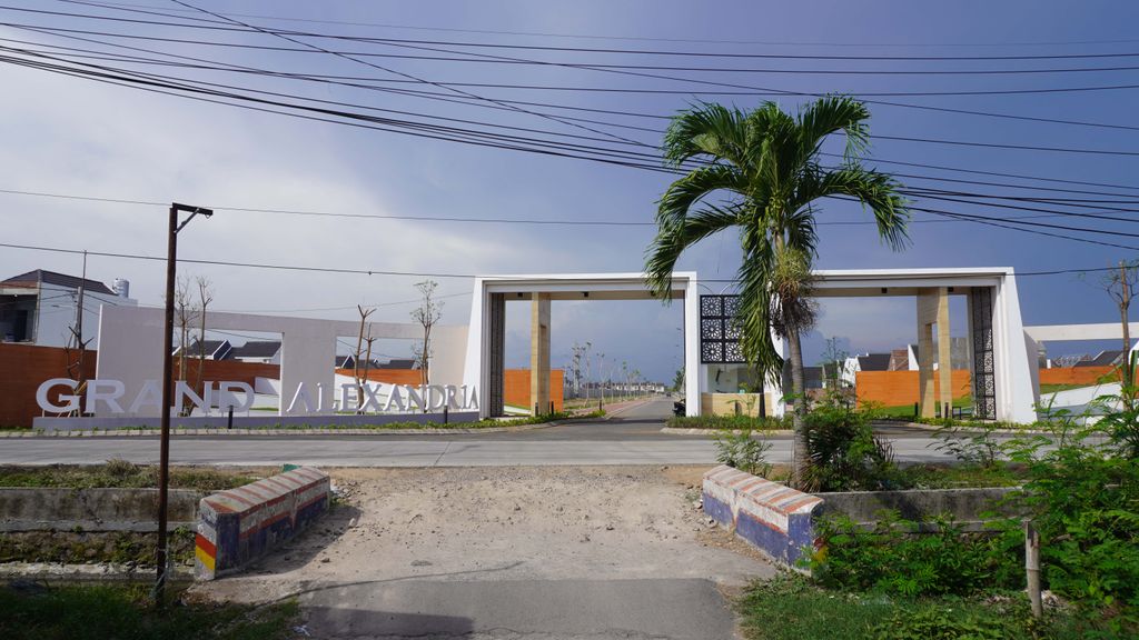 foto gerbang perumahan GRAND ALEXANDRIA 2