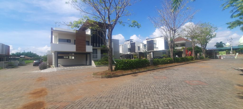 foto posisi tengah perumahan THE RICH SASANDO