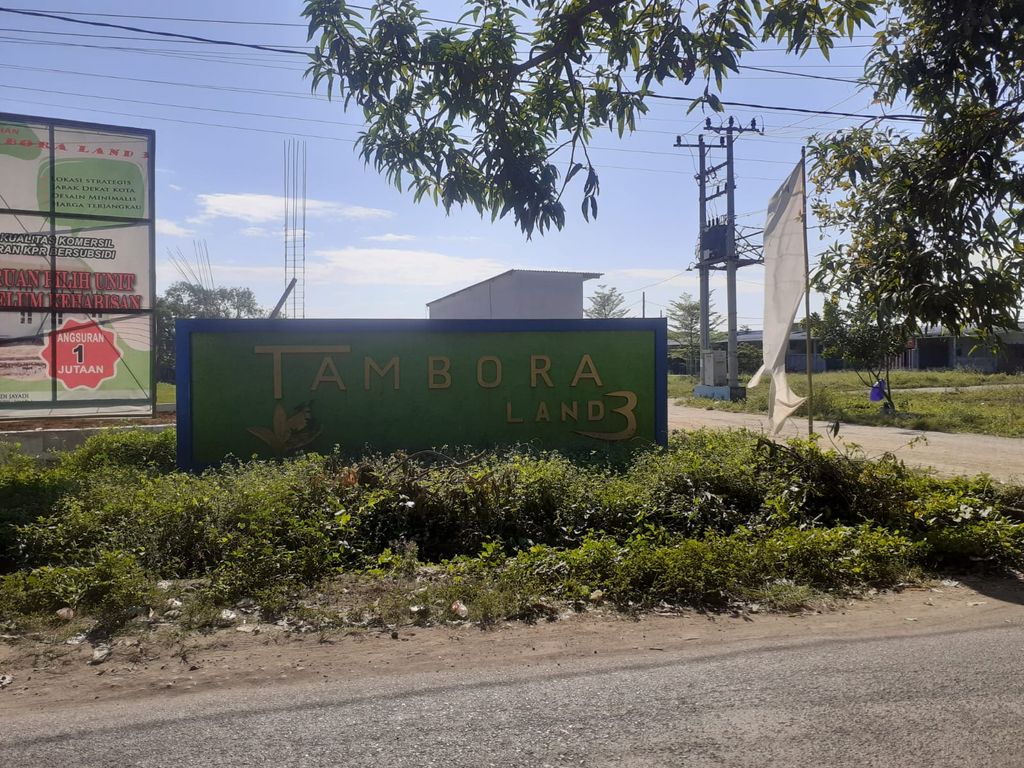 foto gerbang perumahan TAMBORA LAND 3 TAHAP 3