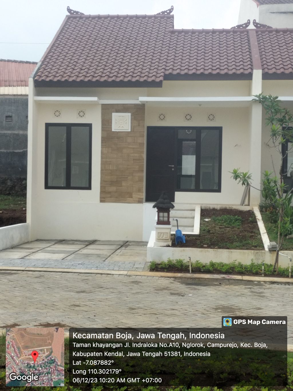 foto contoh rumah perumahan Taman Kayangan Tahap IV