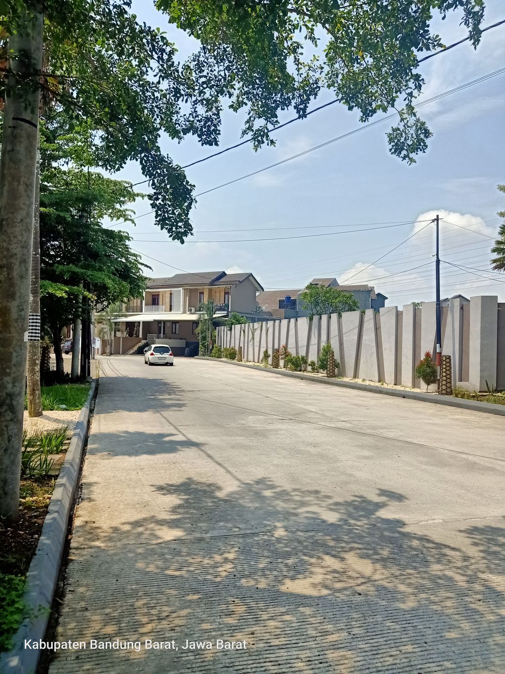 foto posisi tengah perumahan KOTA BALI RESIDENCE