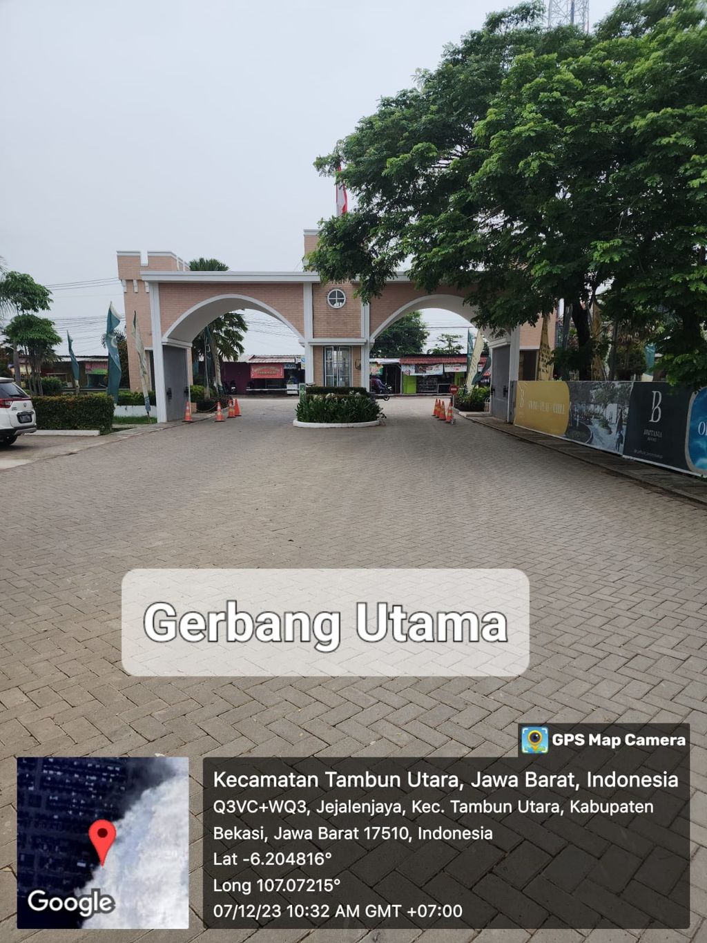 foto gerbang perumahan BRITANIA BEKASI (TAHAP 2)