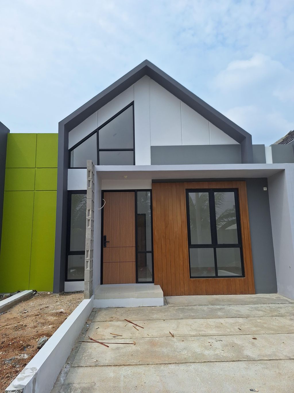 foto tampak rumah tipe 36 Danica perumahan ORCHARD VILLAGE