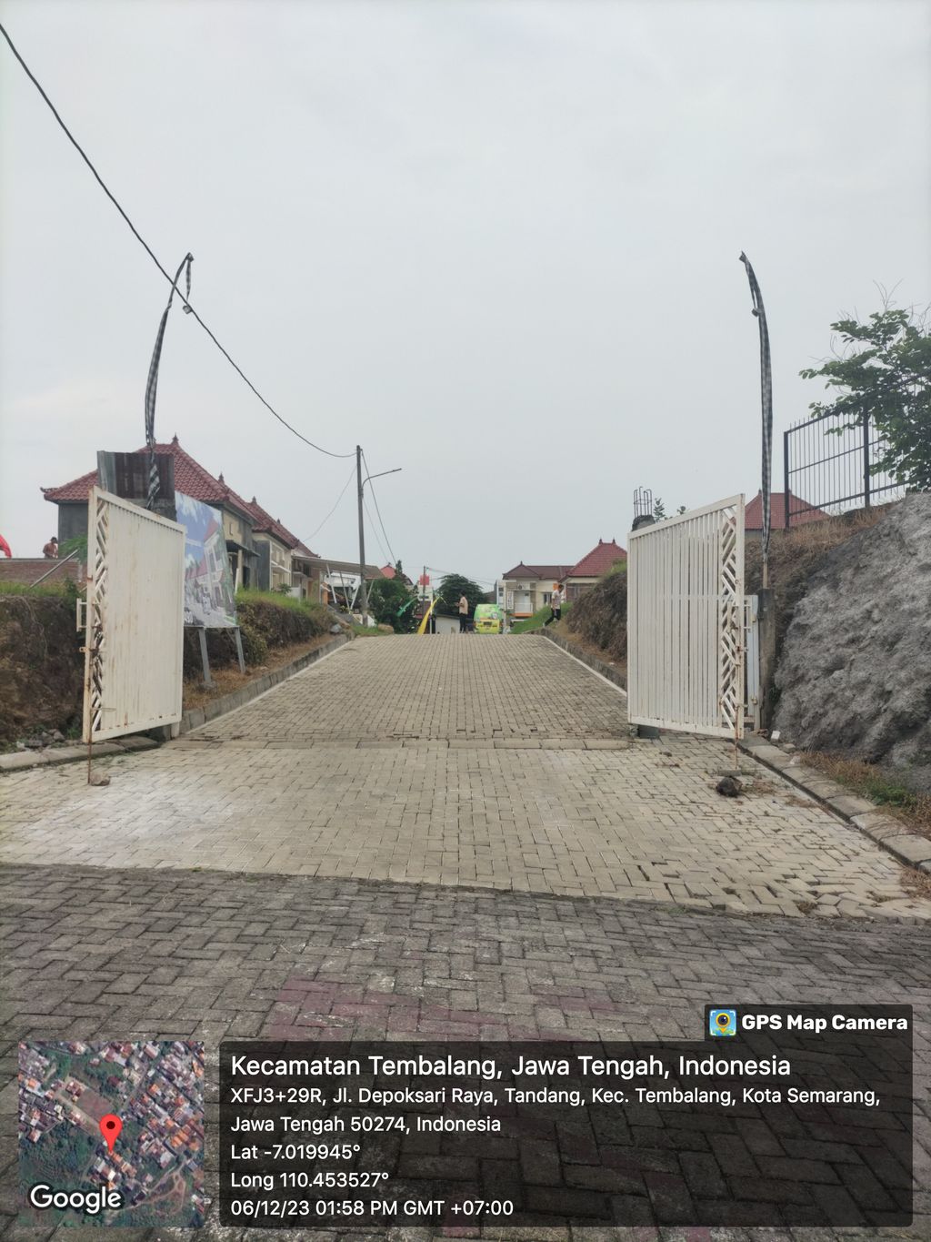 foto gerbang perumahan BERANDA BALI MUNDU TOWNHOUSE