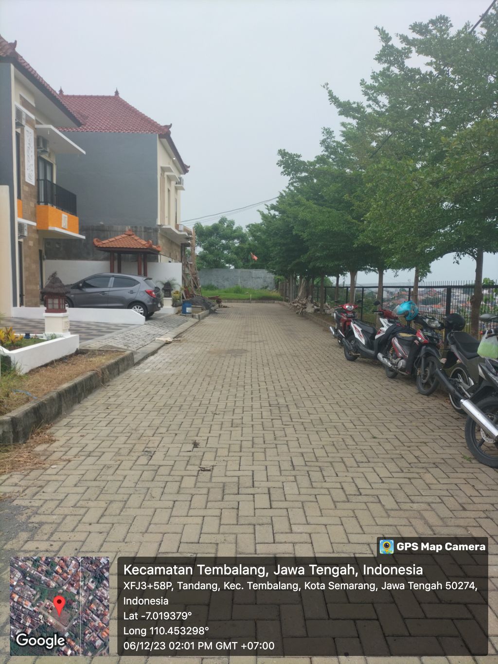 foto contoh rumah perumahan BERANDA BALI MUNDU TOWNHOUSE