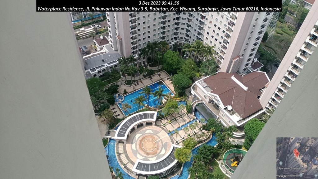 foto gerbang perumahan WATERPLACE RESIDENCE