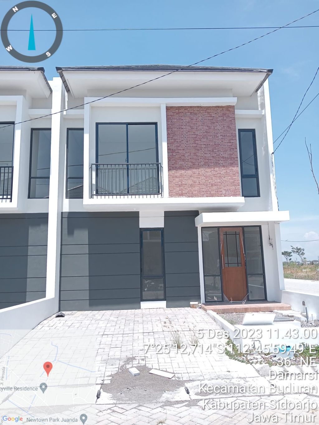 foto tampak rumah tipe CARSON PREMIUM perumahan SKYVILLE RESIDENCE