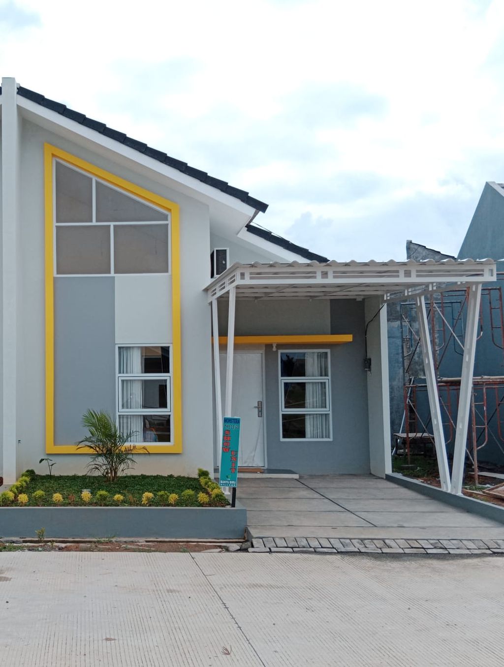 foto tampak rumah tipe MONSTERA 33/60 perumahan CLUSTER BANYU BIRU VILLAGE