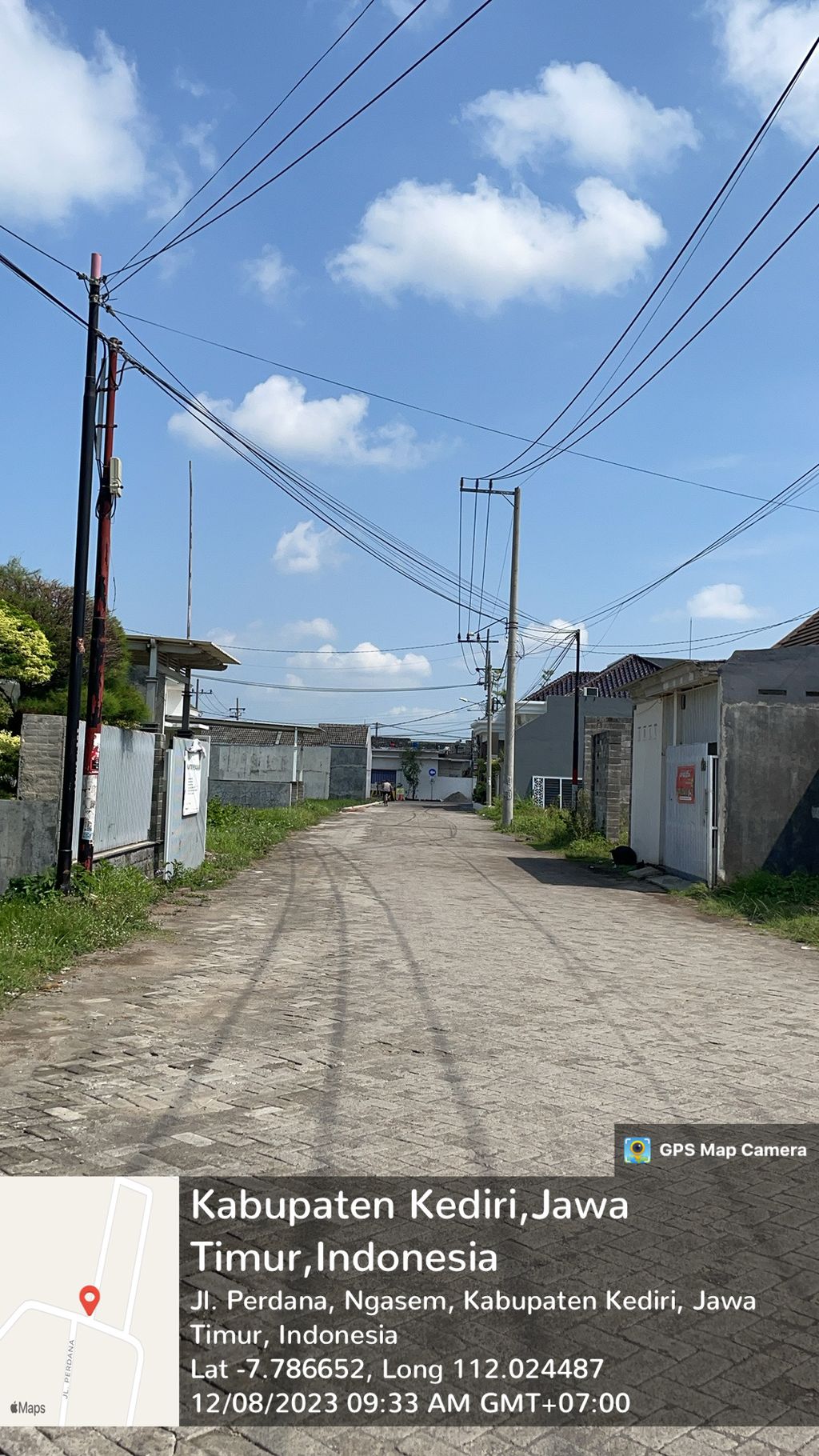 foto gerbang perumahan KWADUNGAN PERMAI