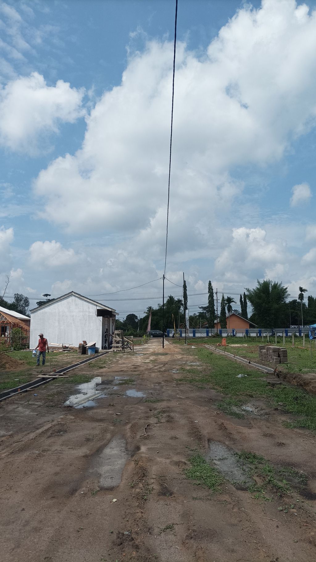 foto posisi tengah perumahan TERRAZ REGENCY