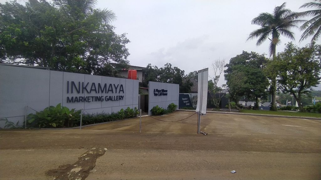 foto gerbang perumahan INKAMAYA