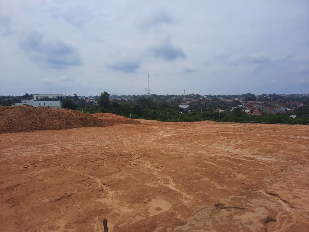 foto posisi tengah perumahan BUKIT INDAH PATTIMURA