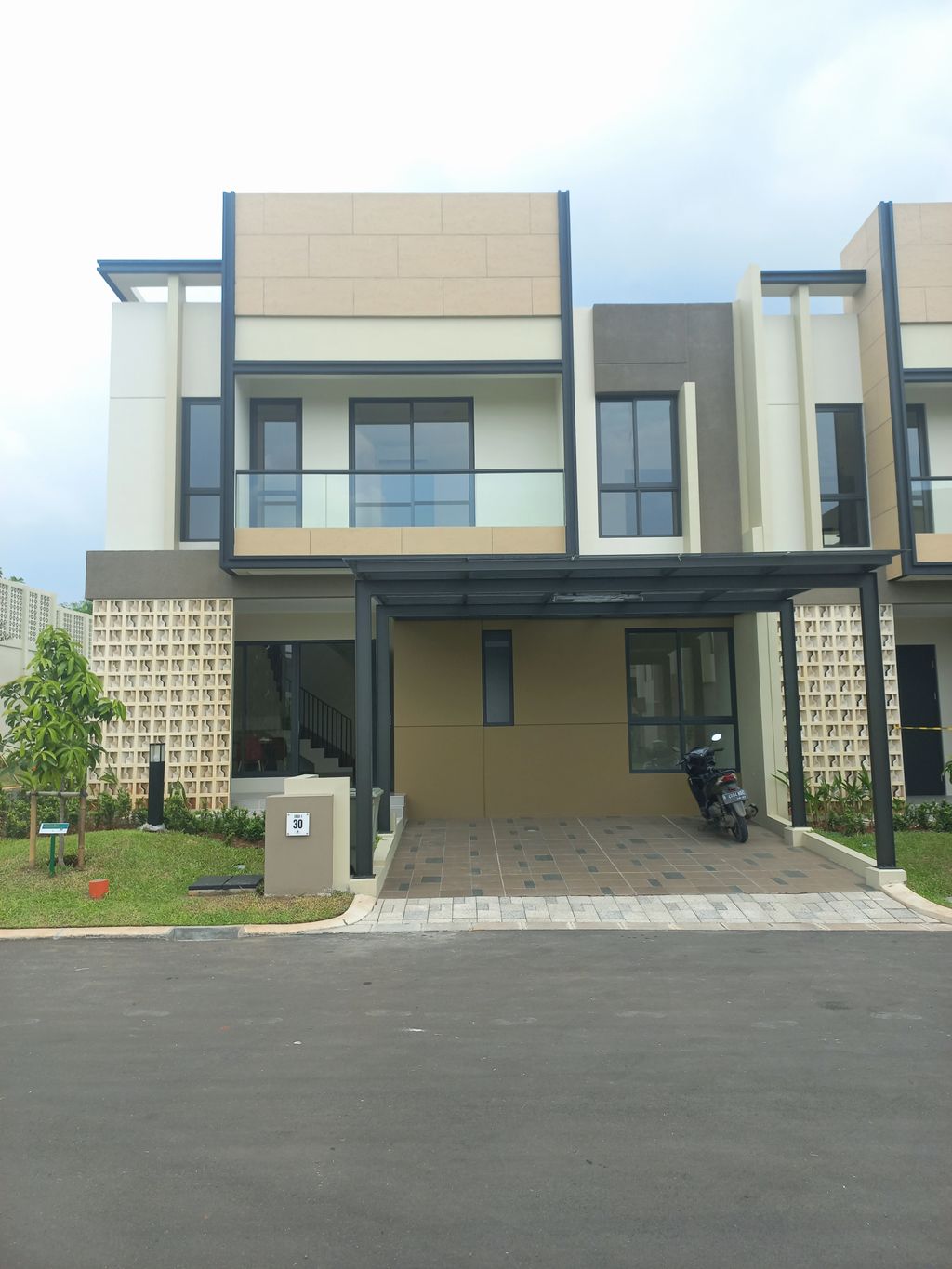 foto contoh rumah perumahan CLUSTER CARSON