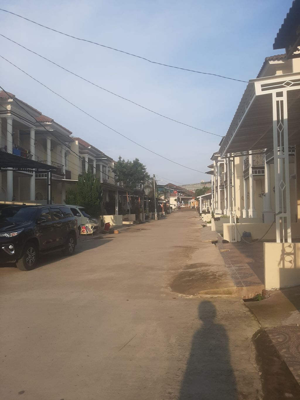 foto posisi tengah perumahan DV VILLAGE