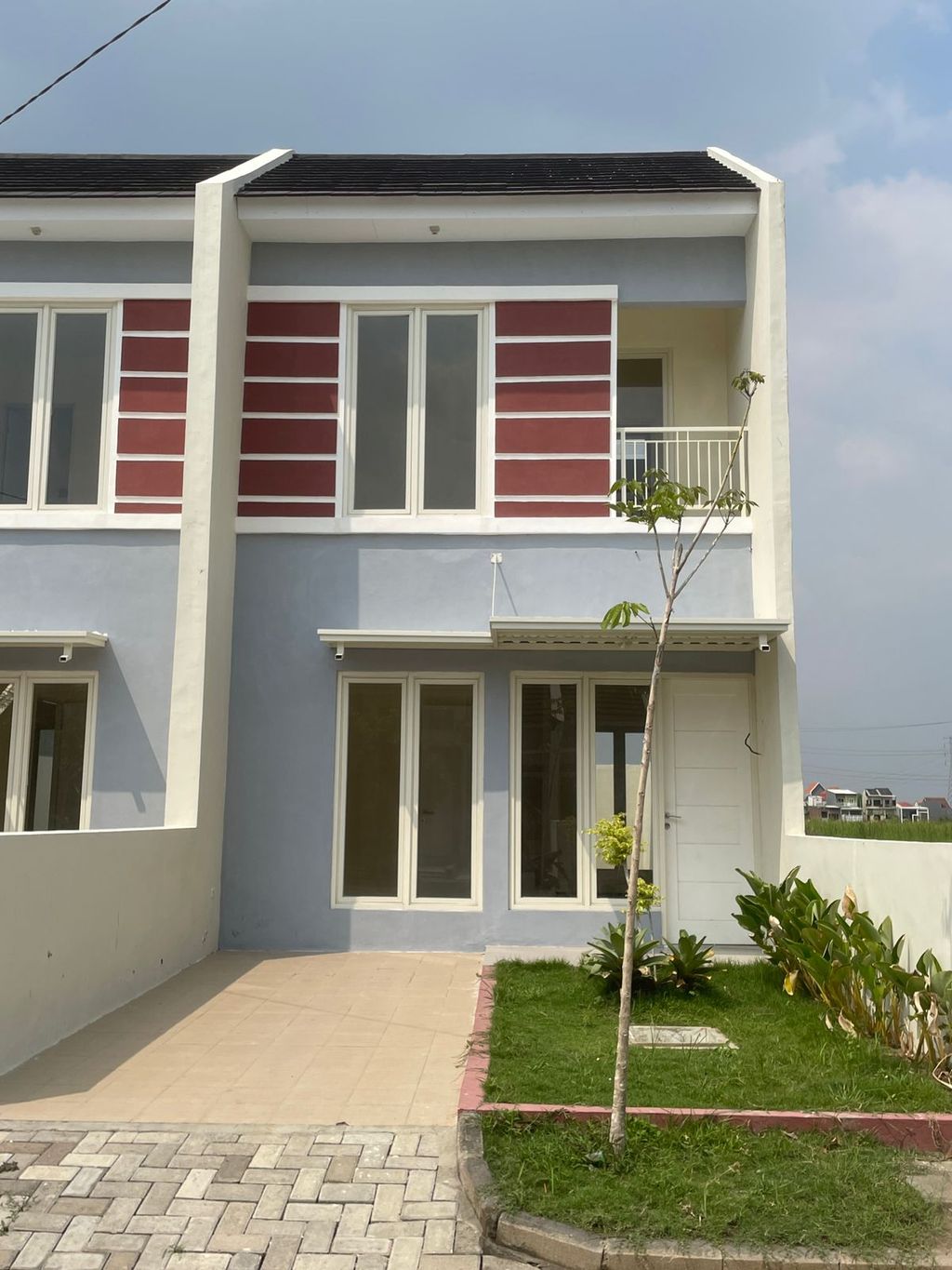 foto tampak rumah tipe TULIP perumahan Green Park Residence