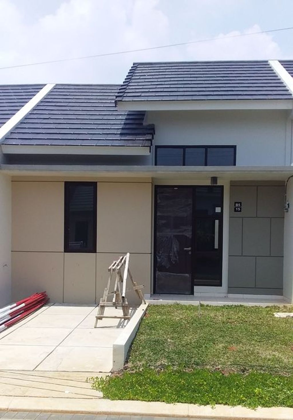 foto tampak rumah tipe 72/39 B-2 perumahan KSO PURI CEMPAKA