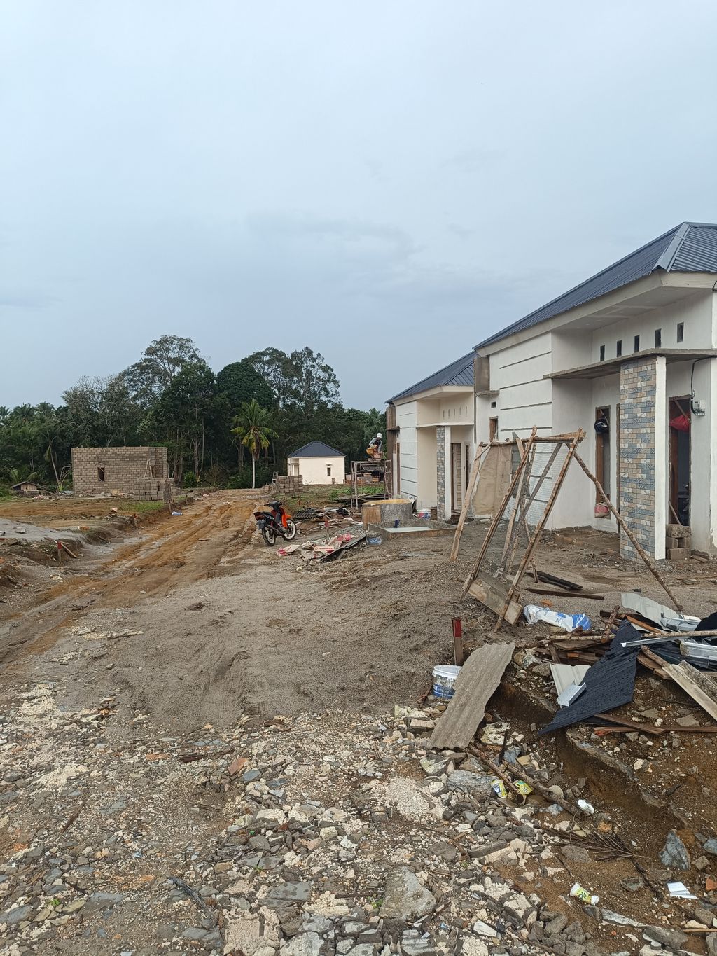 foto posisi tengah perumahan Perumahan Bintang Samratulangi 5