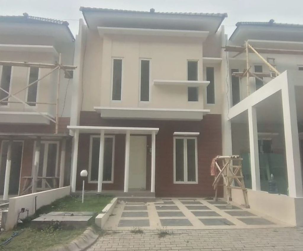 foto tampak rumah tipe 84/105 perumahan HAVANA PARK