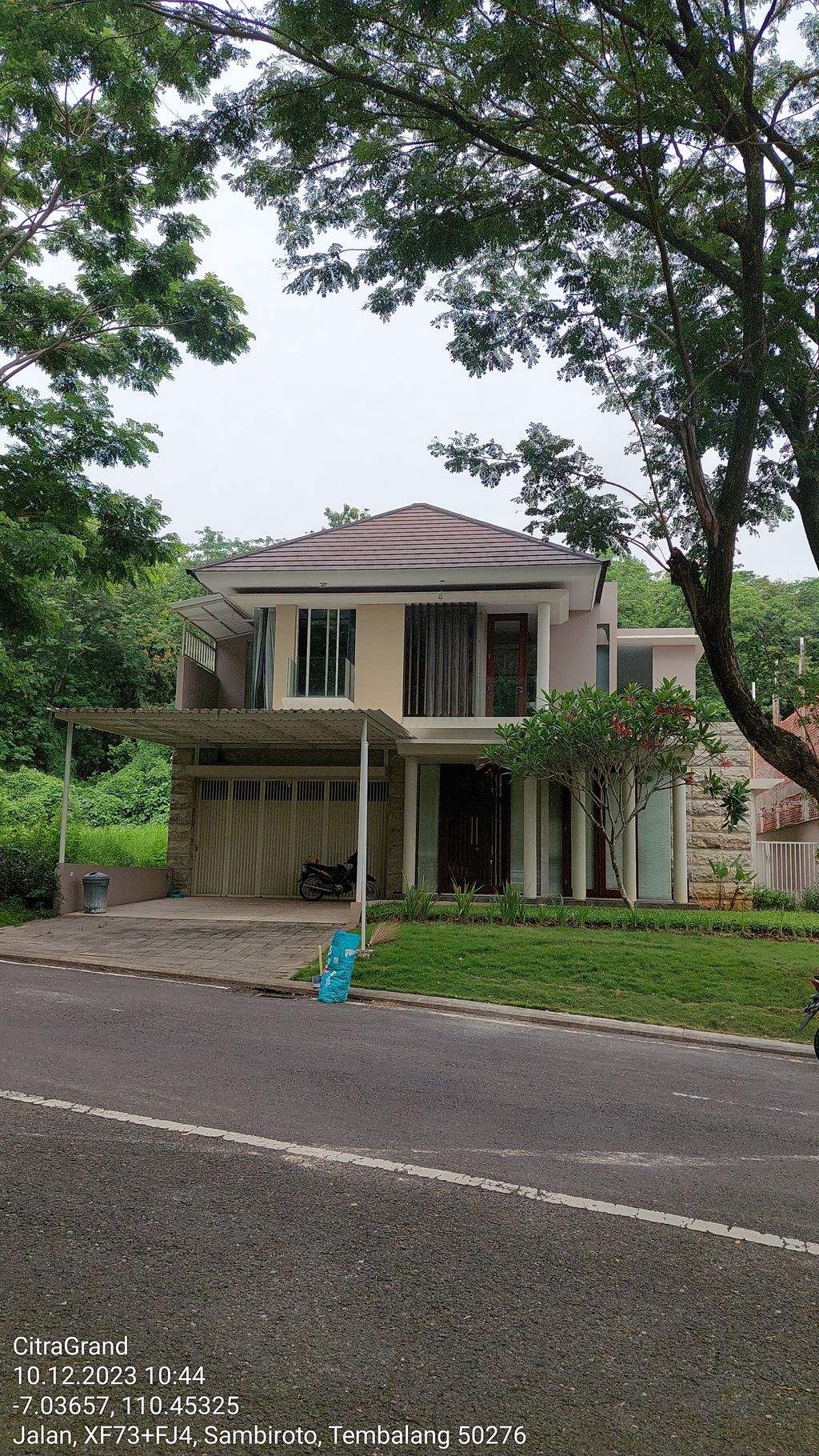 foto contoh rumah perumahan CitraGrand - Red Terracotta 2
