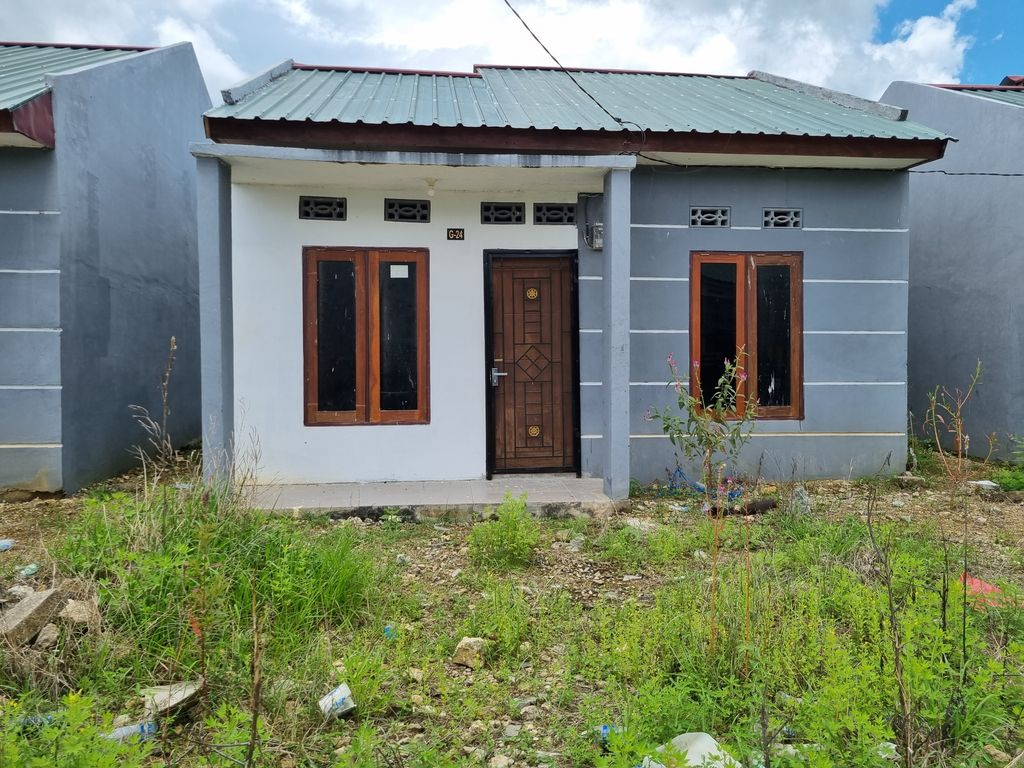 foto contoh rumah perumahan GRAHA REGENCY HOLTEKAMP