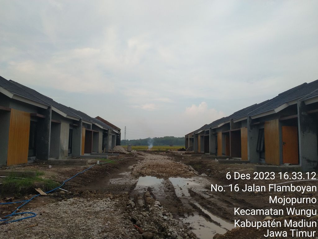 foto posisi tengah perumahan GRIYA SEJAHTERA PARK MOJOPURNO