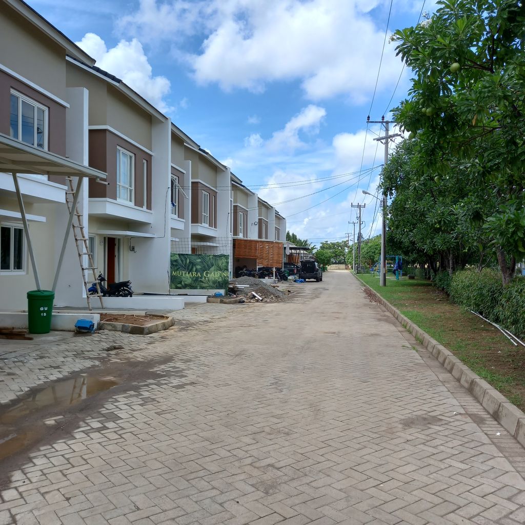 foto posisi tengah perumahan MUTIARA GADING 2 TAHAP 2