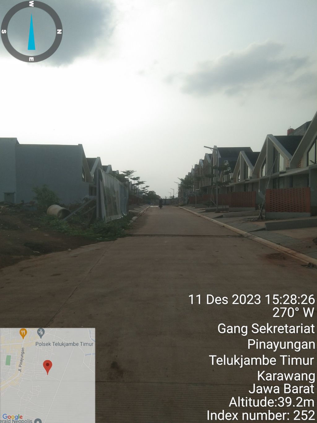 foto posisi tengah perumahan EMERALD NEOPOLIS - CLUSTER NEOCASA