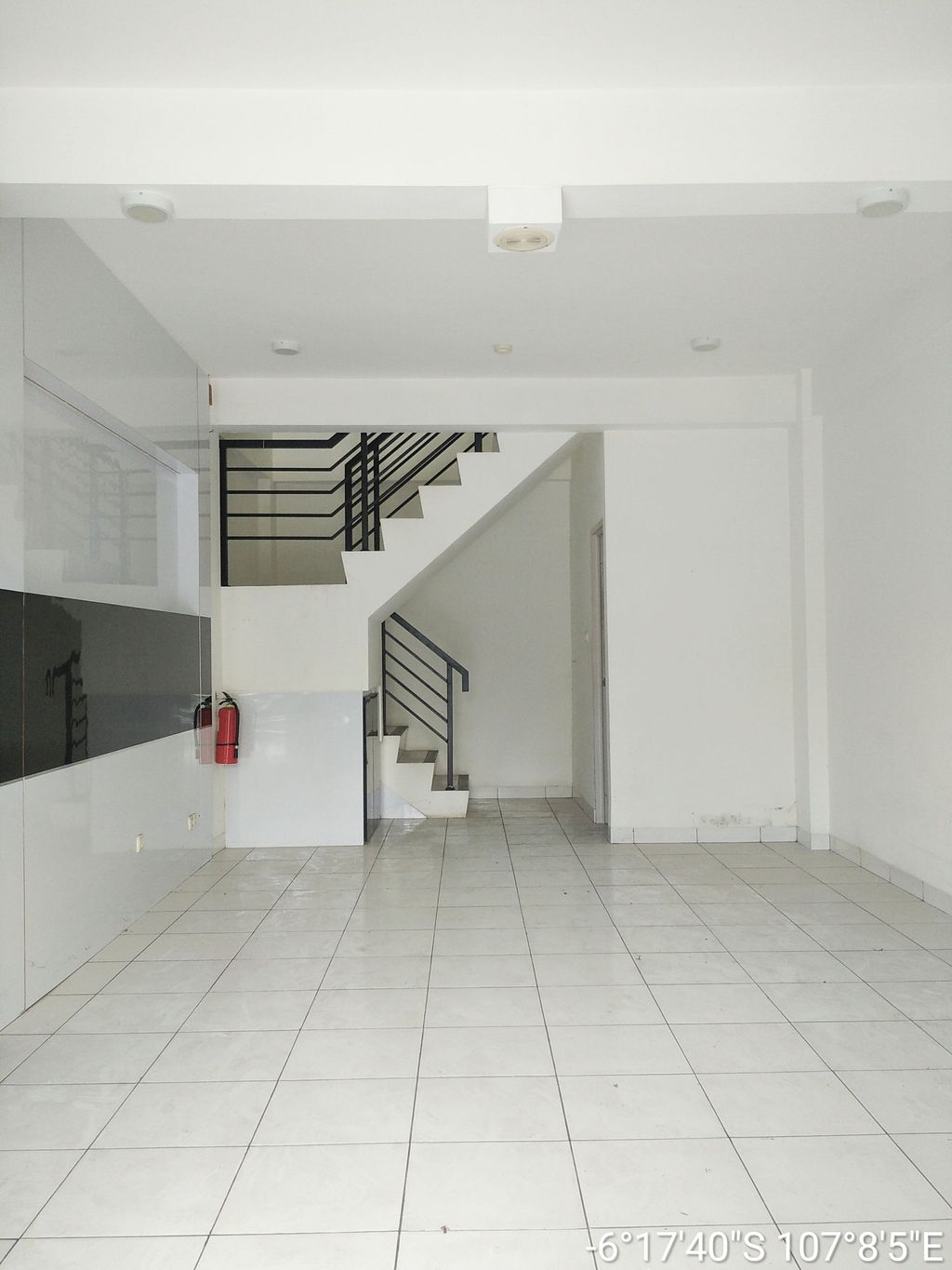 foto contoh rumah perumahan Riverview Residence Ruko Mahakam