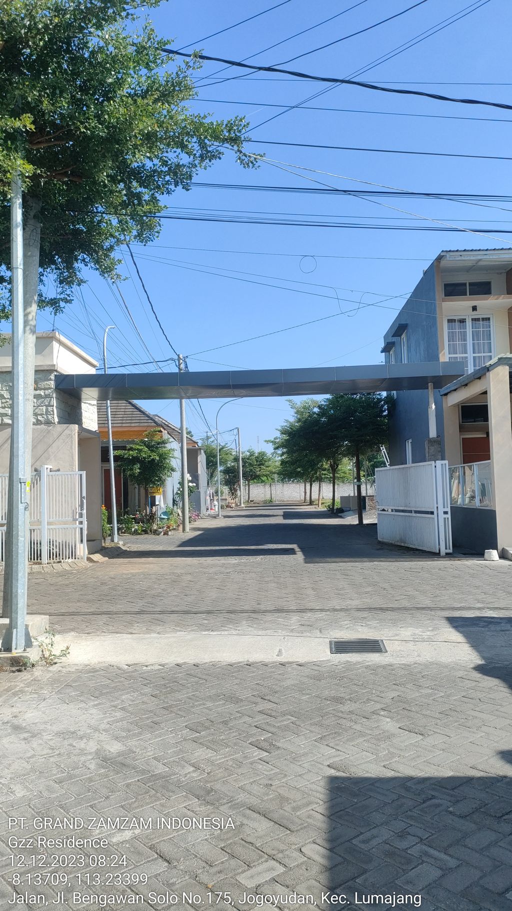 foto gerbang perumahan THE GRAND ZAMZAM RESIDENCE "BOULEVARD CLUSTER" TAHAP 3