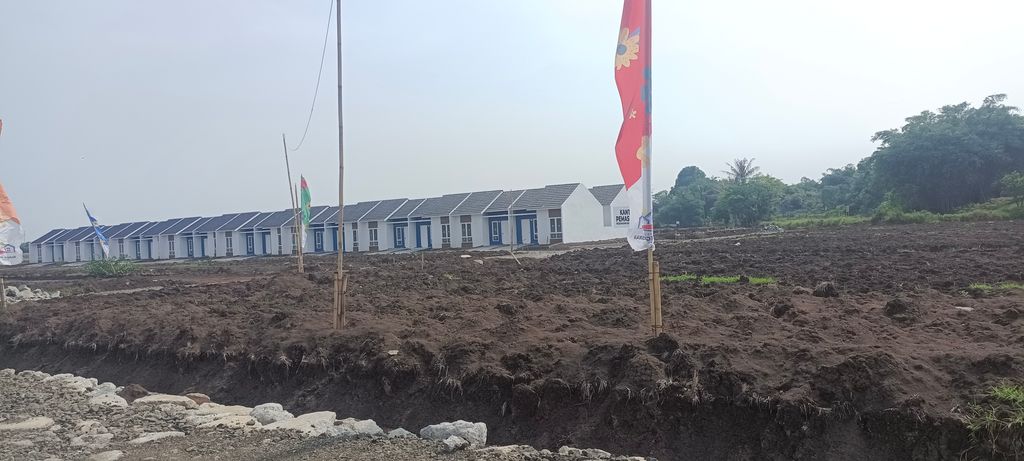 foto posisi tengah perumahan RAJEG BERSINAR