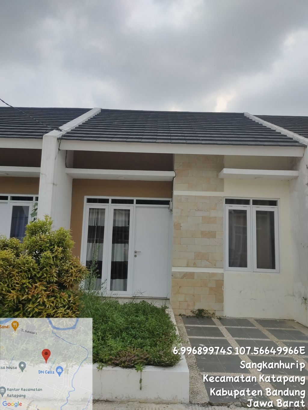 foto tampak rumah tipe 30/60 perumahan TEDUH KATAPANG