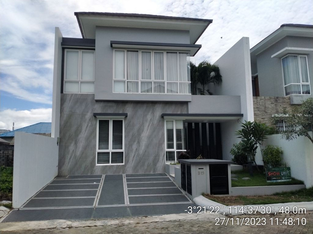 foto tampak rumah tipe 10-A perumahan GARDEN POINTE