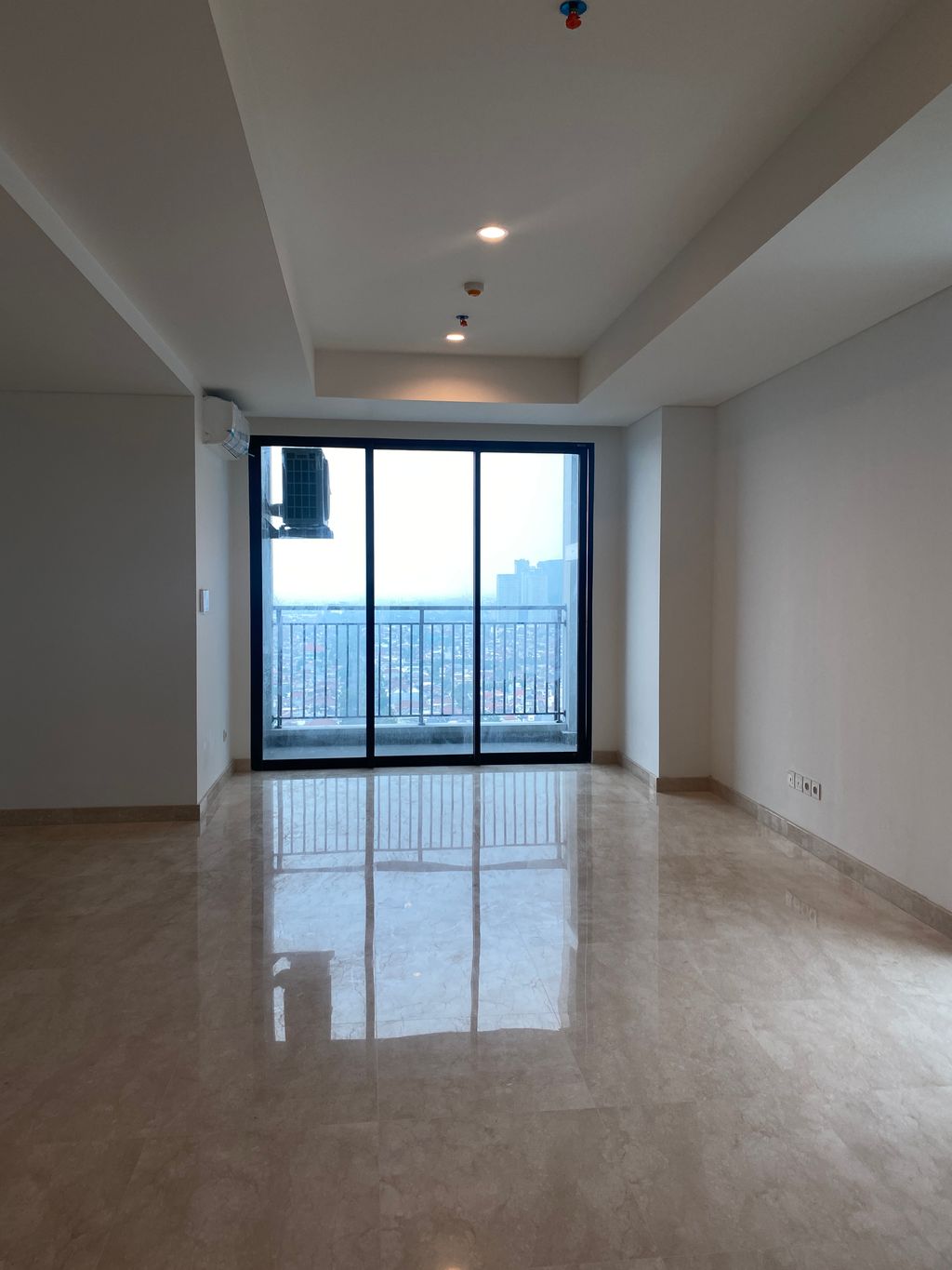 foto tampak rumah tipe South Tower 01 3 BR-B perumahan Apartemen Aerium