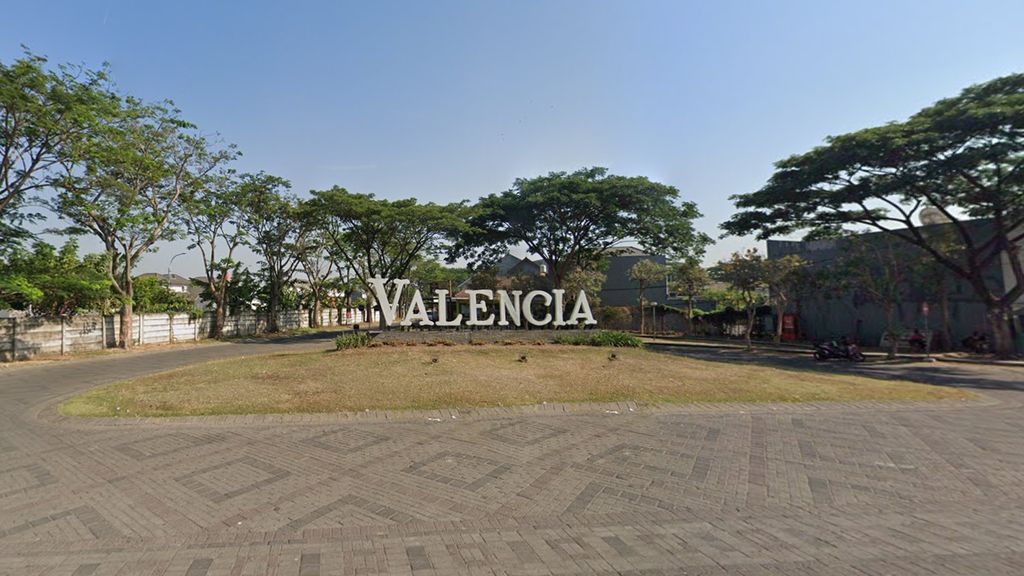 foto gerbang perumahan VALENCIA RESIDENCE