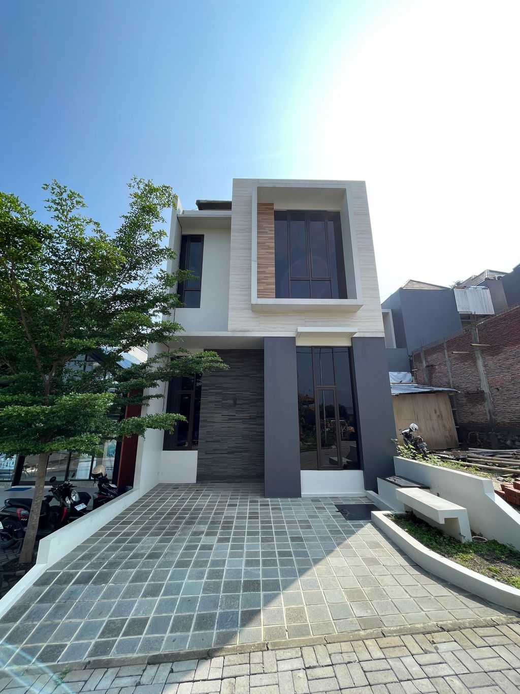 foto tampak rumah tipe 86 perumahan Perumahan Bale Tentrem