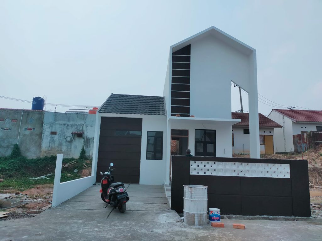 foto tampak rumah tipe AROSA PARK KOMERSIL perumahan AROSA PARK