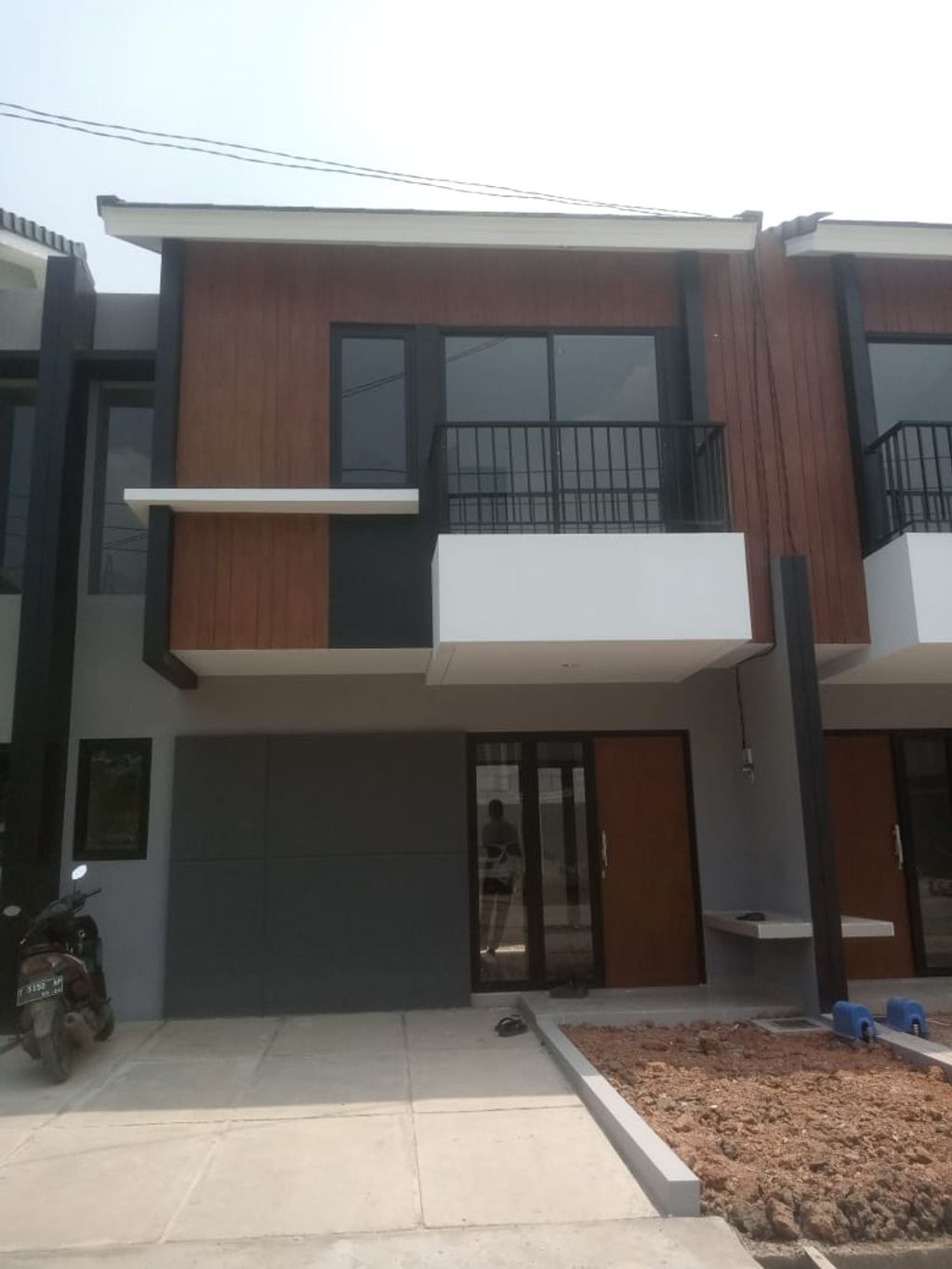 foto tampak rumah tipe BALCONY 804 perumahan ARSA RESIDENCE KARAWANG