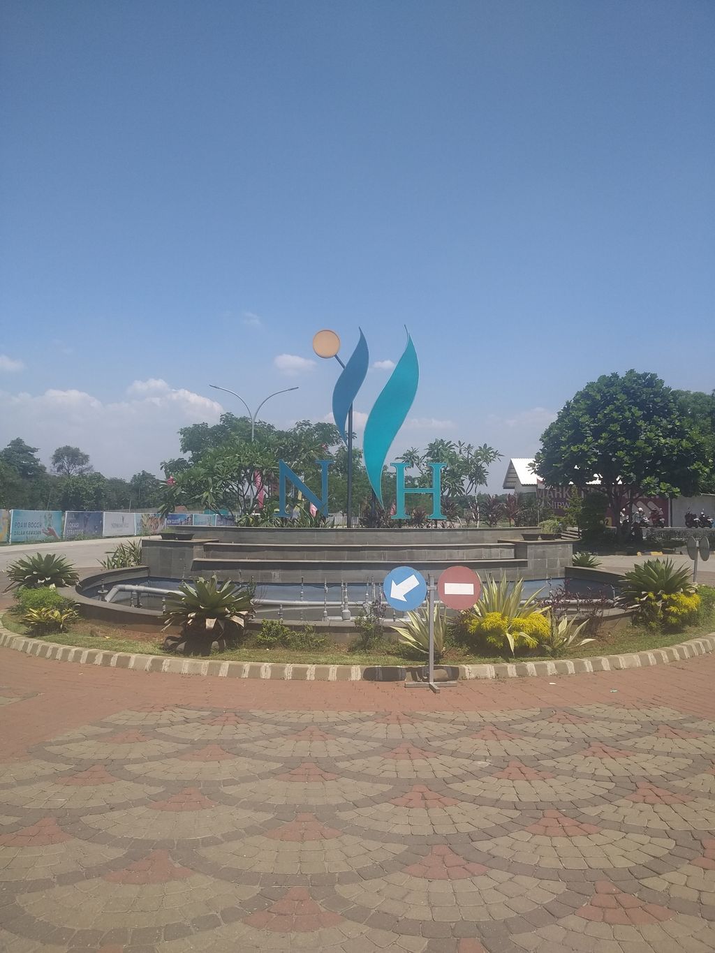 foto gerbang perumahan NIRWANA HILL (NH)
