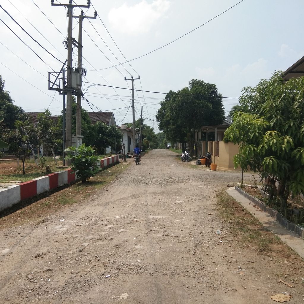 foto posisi tengah perumahan TAMAN DRAMAGA PERMAI 5