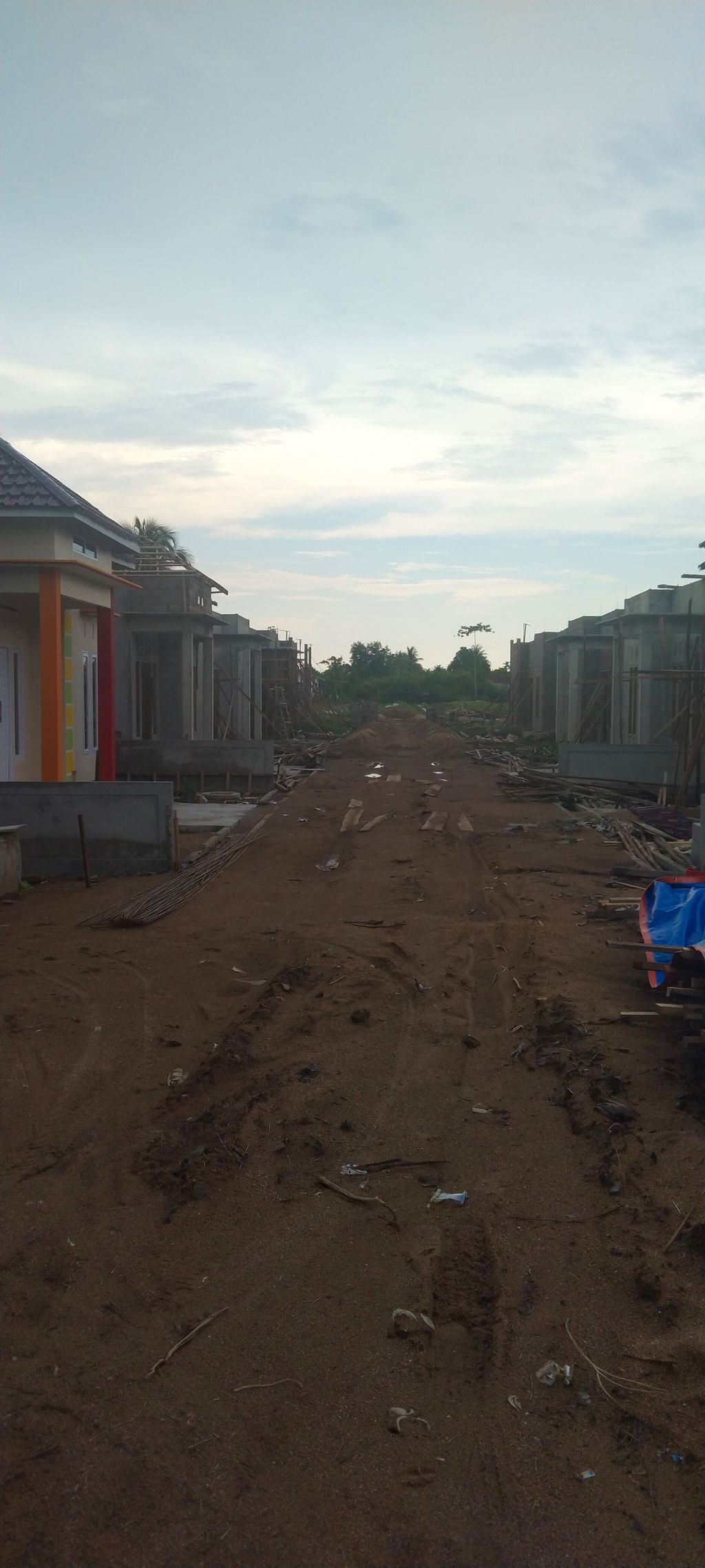 foto posisi tengah perumahan Griya Kasturi Permai 2 E-F