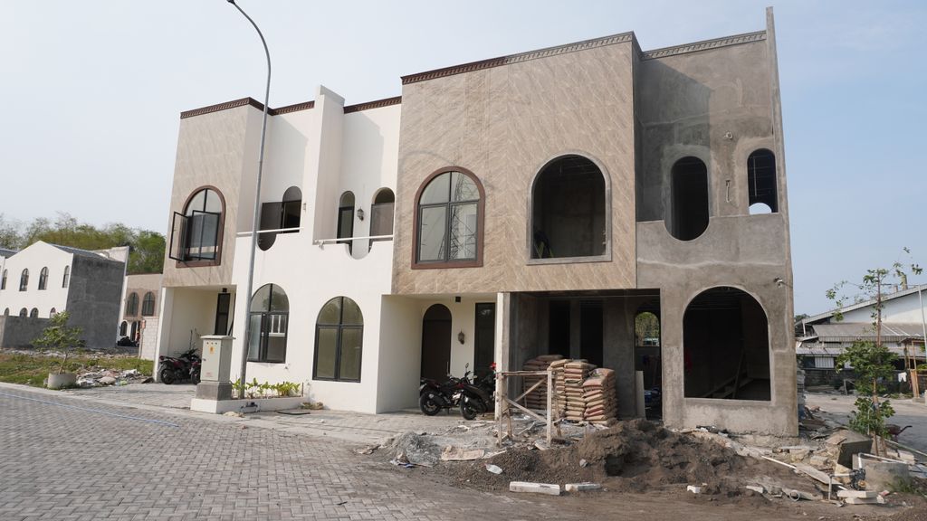 foto contoh rumah perumahan GUNAWANGSA GRESIK REGENCY