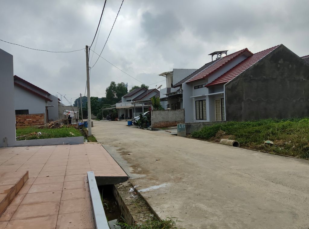 foto posisi tengah perumahan SRIWIJAYA GARDEN