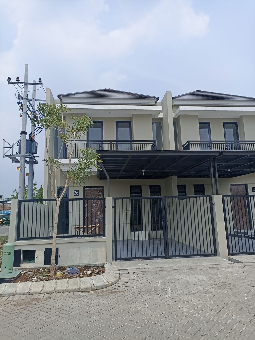 foto tampak rumah tipe Redwood 95 perumahan REDWOOD