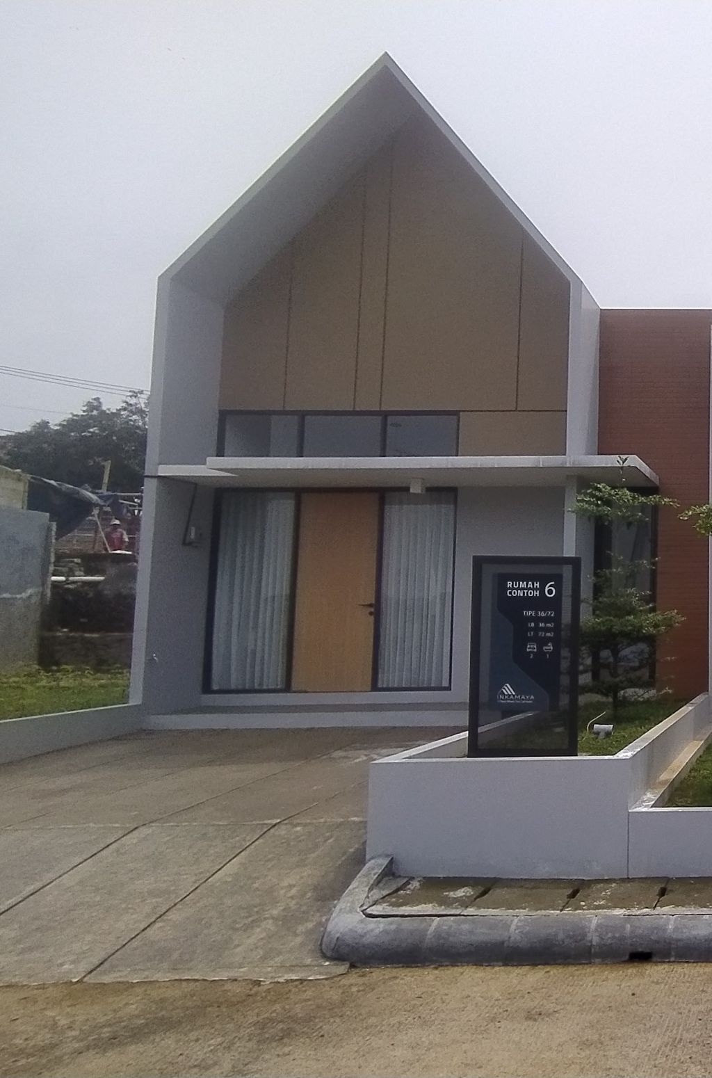 foto tampak rumah tipe 36/72 perumahan INKAMAYA