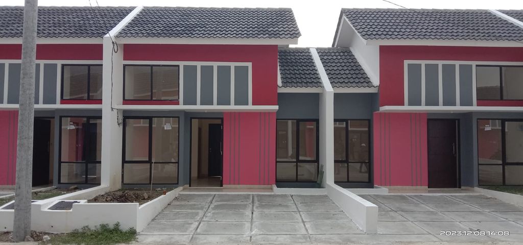 foto tampak rumah tipe RUBY 30/72 perumahan PURI LESTARI CLUSTER PURI INDAH
