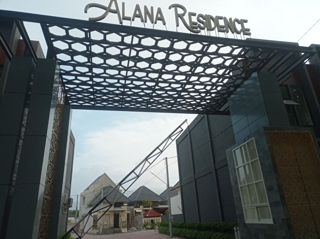 foto gerbang perumahan PERUMAHAN THE ALANA RESIDENCE