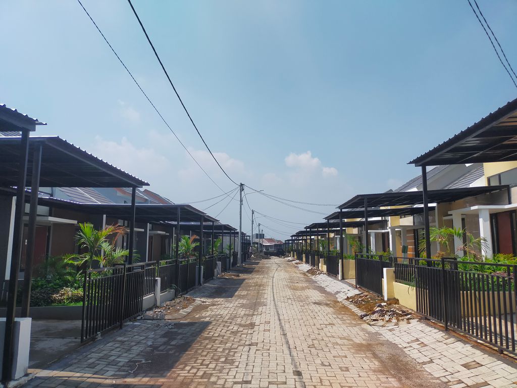 foto posisi tengah perumahan Perumahan Grand Pavilion Regency